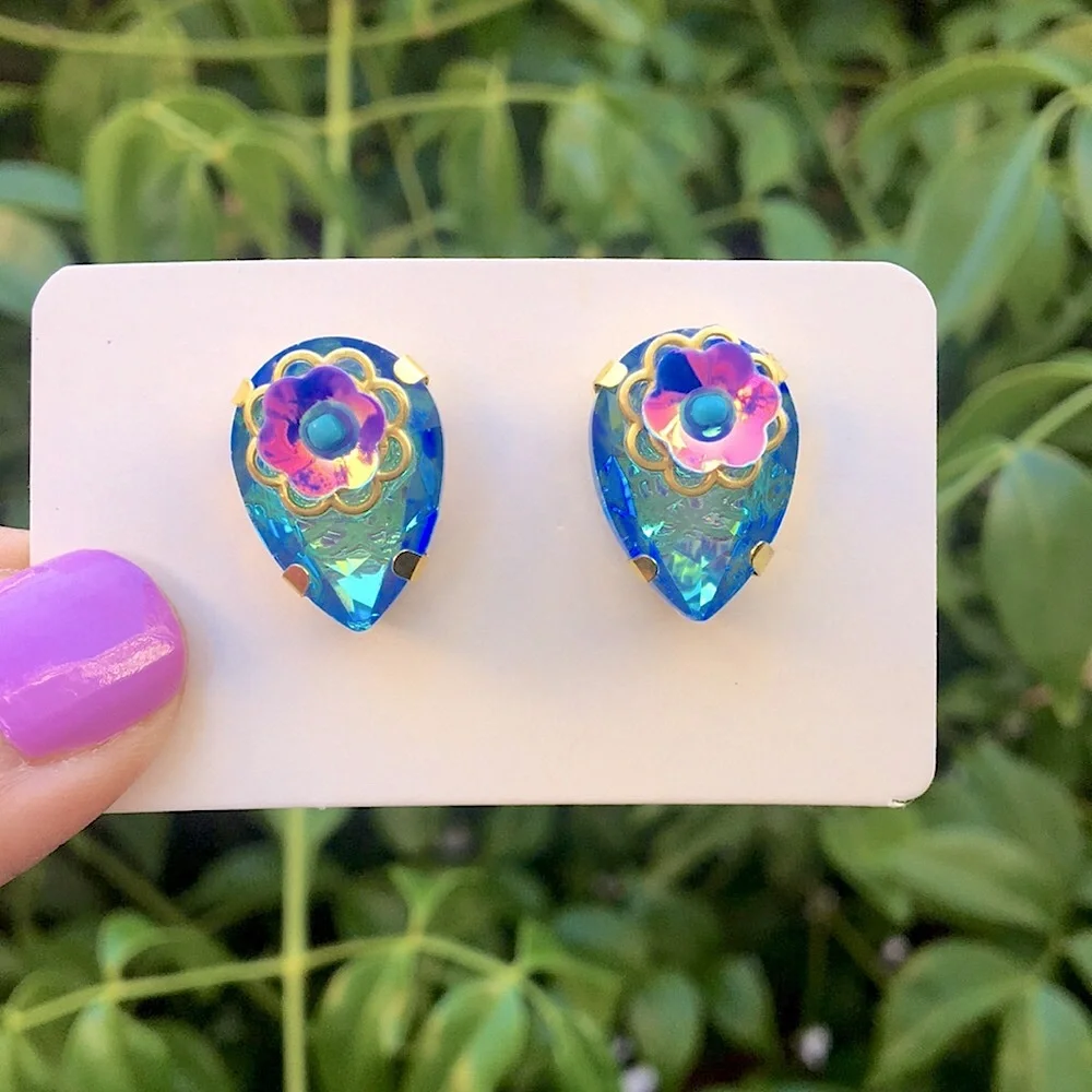 Light Sapphire Aurora Borealis +Iridescent Pink Flower Gold Pear Crystal Earring